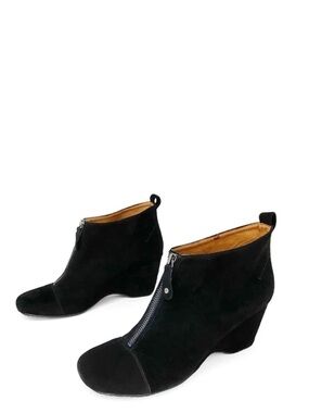 Gentle Souls Ridgual Ankle Boots Wedge Heel Black Suede Womens Size 10 Zip Front